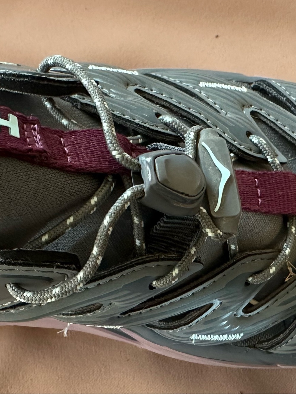 Hoka Hopara Sandal Sneakers in Gray and Burgundy size 6 - Picture 3 of 11